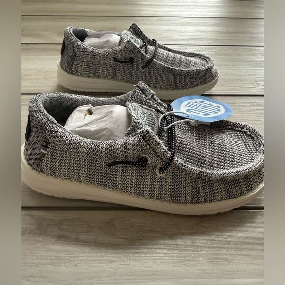 Hey Dude Wally Youth Stretch Black/White size 1 New In Box - Picture 9 of 14